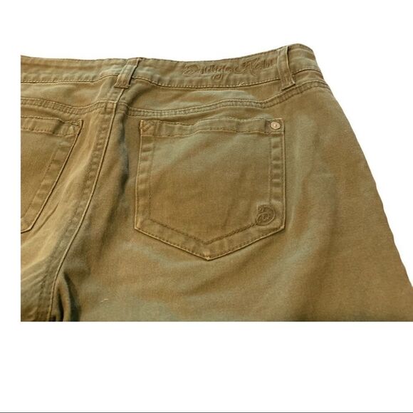 INDIGO REIN Olive Shorts Bermuda Size 7 - Picture 3 of 5